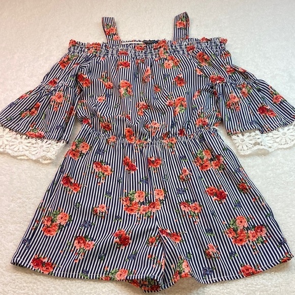 Michelle Girls Romper Preowned Size M - Picture 1 of 14